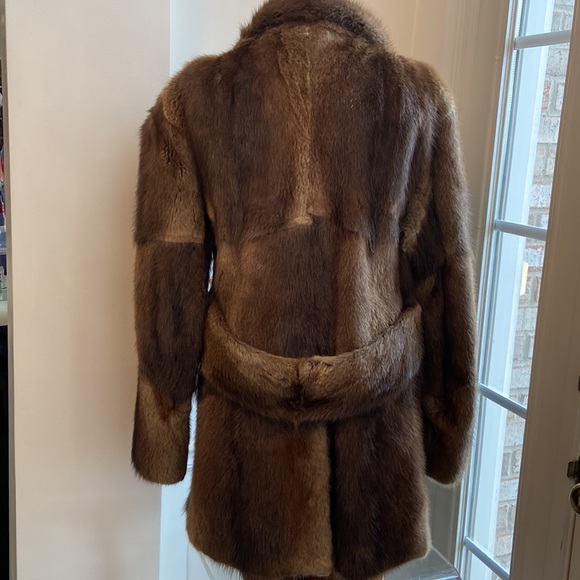 Muskrat Fur Vintage Stroller Coat - Picture 3 of 13